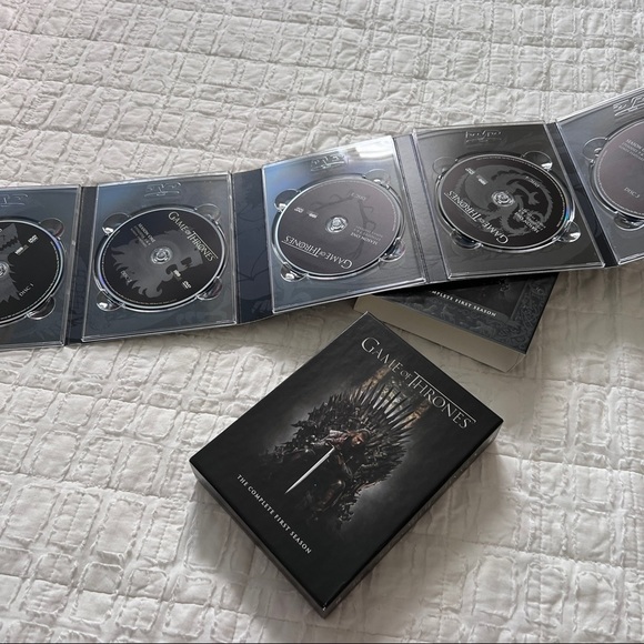 Game of Thrones Complete First Season Boxed Set Of DVD’s Excellent Condition - Picture 5 of 10